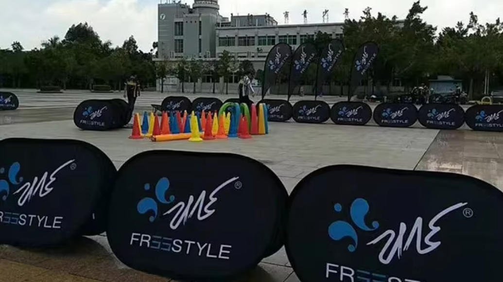 Impression de banderoles publicitaires pop-out personnalisées